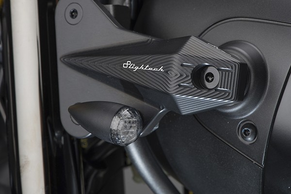 Supporti Freccia e Fanale Yamaha XSR 700 (dal 16) Lightech SPEY11