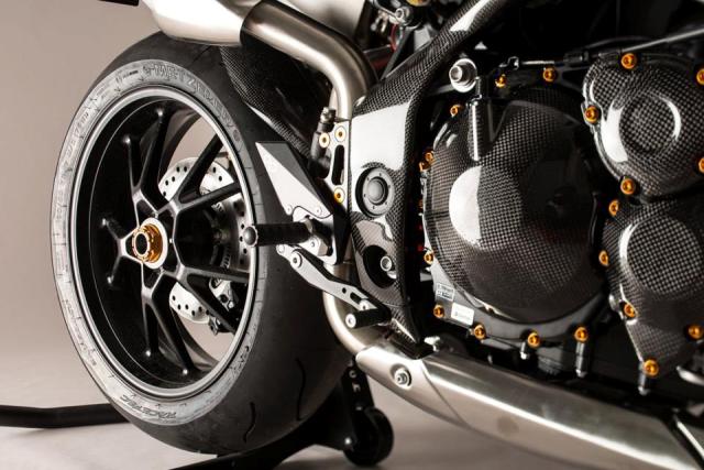 Coperchio Frizione Carbonio Triumph Speed Triple 1050 (11-14) Lightech CART1130