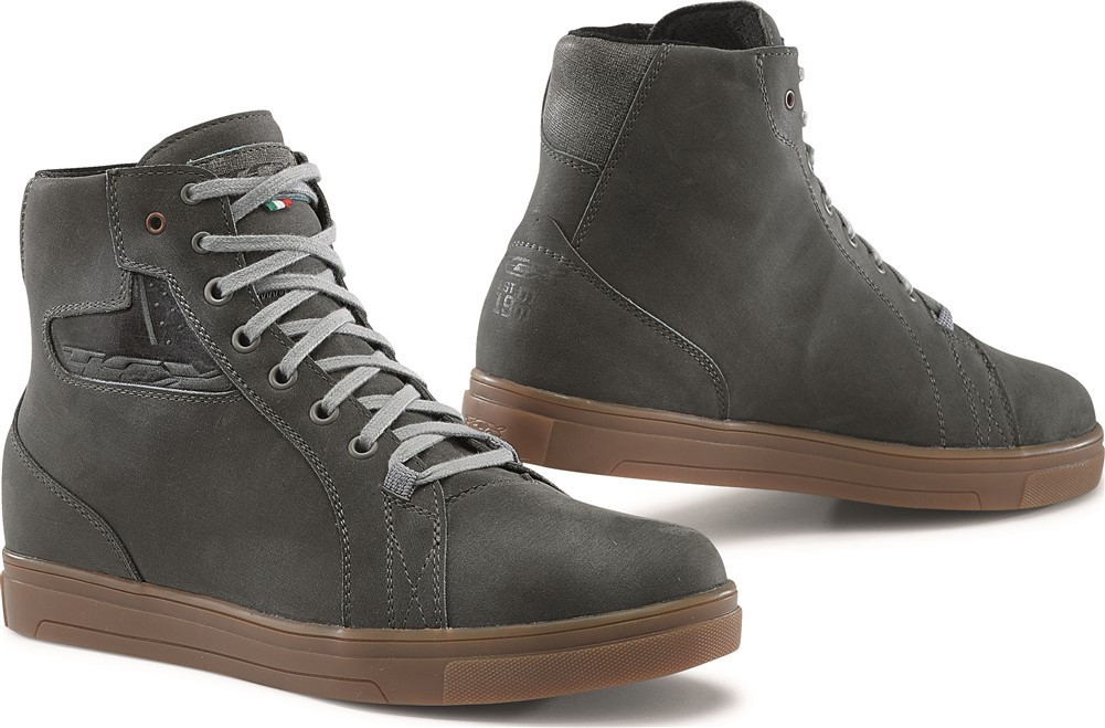 Scarpe Tcx Street Ace Waterproof grey natual rubber shoes