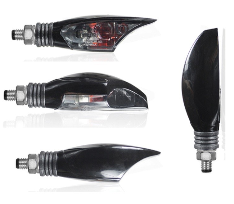 Coppia Frecce indicatori di direzione lampada moto Chaft Ironic IN448 indicators arrows