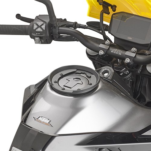 Borsa da serbatoio KTM Duke 790 2018-20 Givi ST611 Tanklock Moto tank bag con flangia BF37