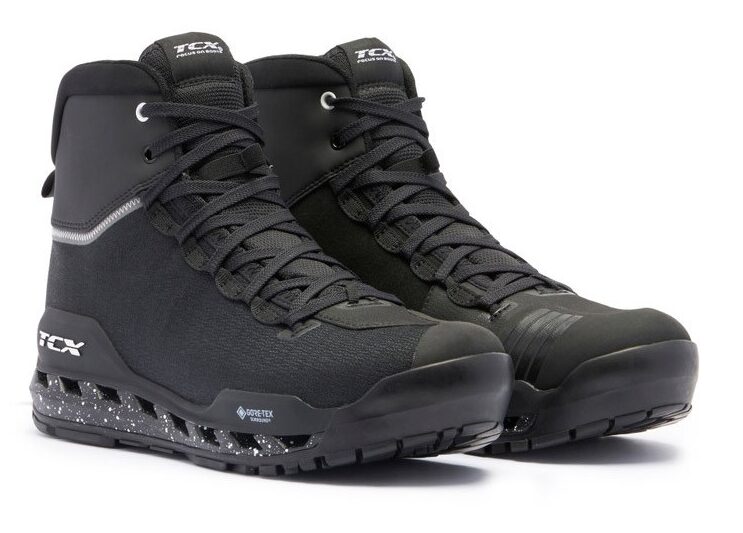 Scarpe moto Tcx Climatrek Surround GTX nero bianco black white goretex shoes