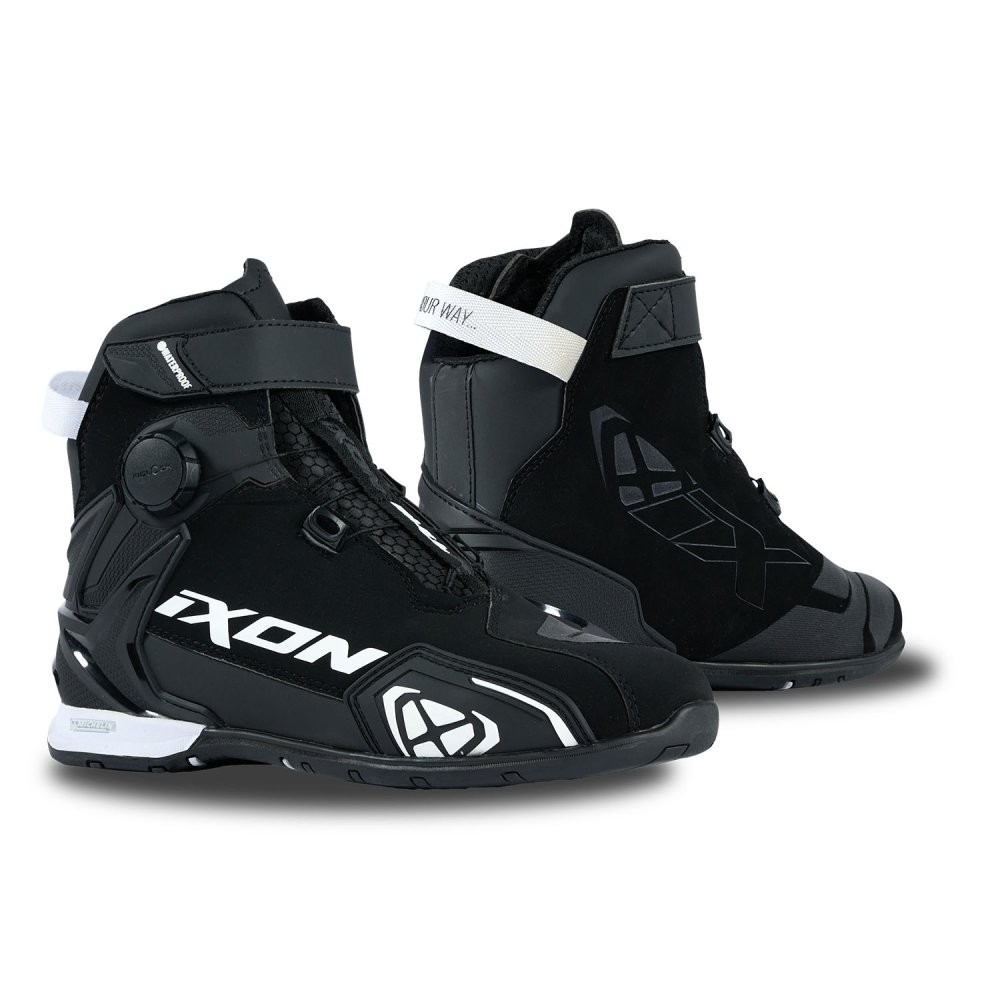 Scarpe uomo moto IXON BULL 2 WP man nero bianco black white shoes