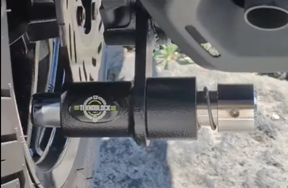 Blocca-Ruota-Antifurto-TeknoBlock-wheel-block-easyblock